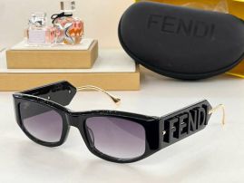 Picture of Fendi Sunglasses _SKUfw53707455fw